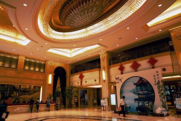 江北桑拿馆专业技师，精湛技艺，为您打造舒适放松空间，有效解除疲劳